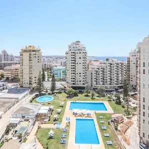 https://oura-11e-vista-mar.hotelaalgarve.com
